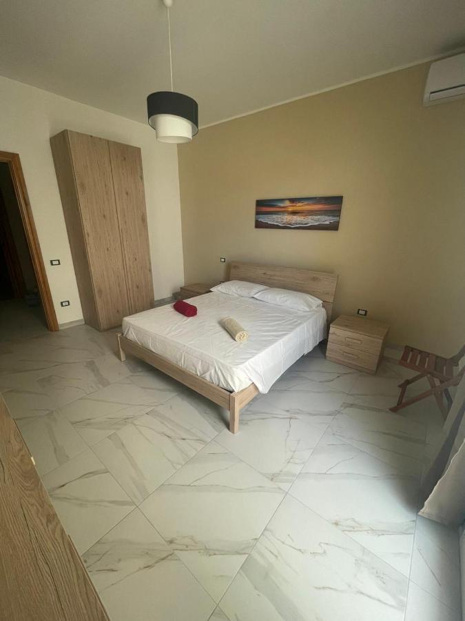 Camere Lorenzo Porto Cesareo Eksteriør bilde