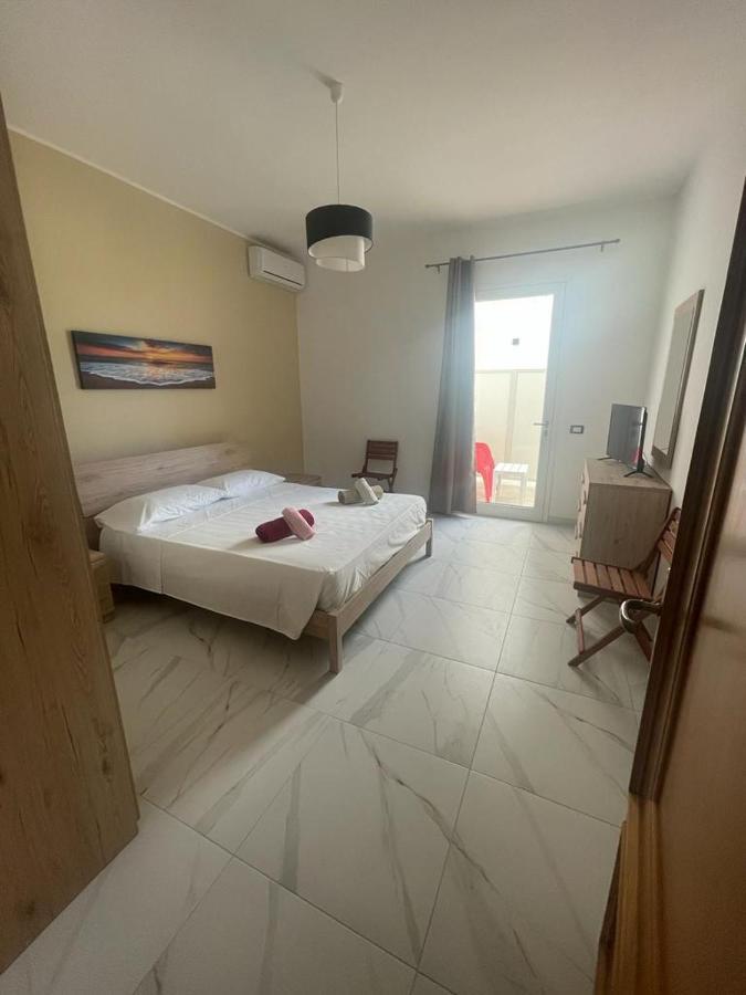 Camere Lorenzo Porto Cesareo Eksteriør bilde