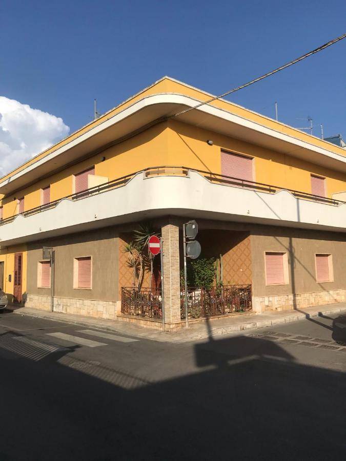Camere Lorenzo Porto Cesareo Eksteriør bilde